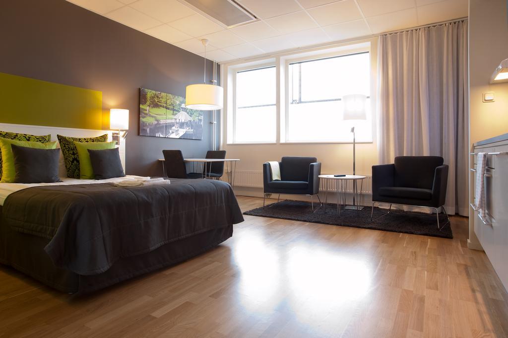 Sky Hotel Apartments Tornet Linkoping Room photo